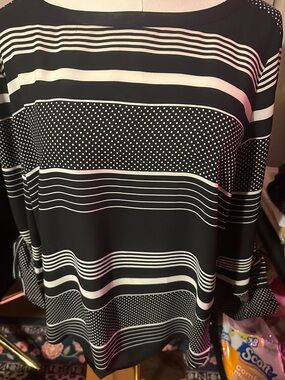 Ann Taylor LOFT black and white blouse